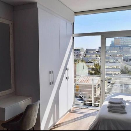 Stunning Studio Apartment In Cbd เคปทาวน์ ภายนอก รูปภาพ