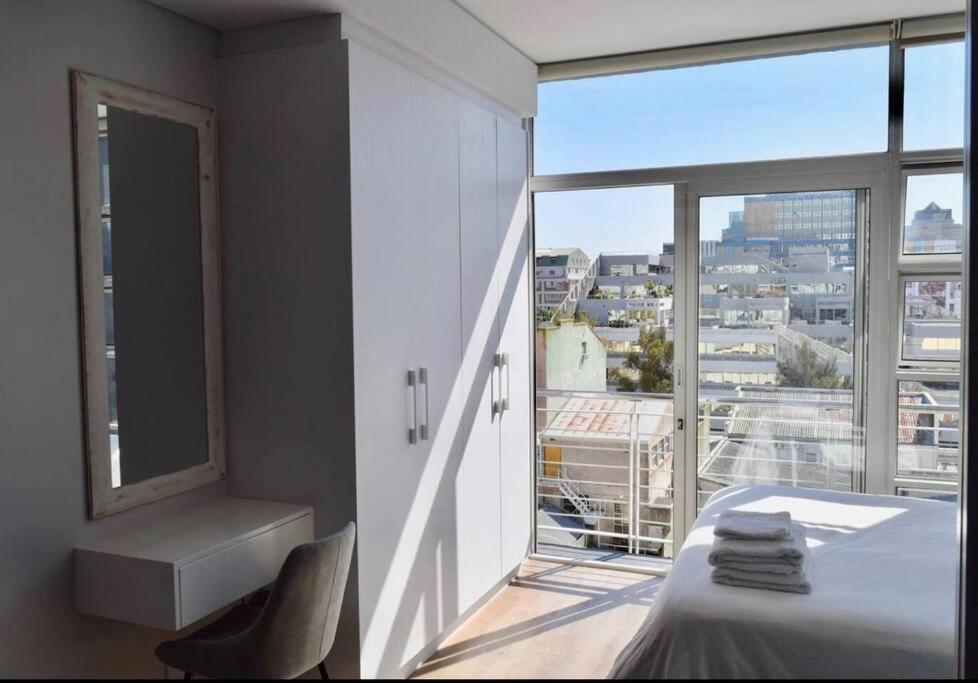 Stunning Studio Apartment In Cbd เคปทาวน์ ภายนอก รูปภาพ